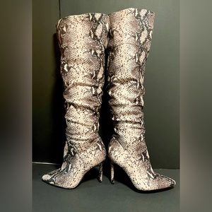 Jessica Simpson Snakeskin/Animal Print Loury Over Knee Stilletto Boots Size 8.5M